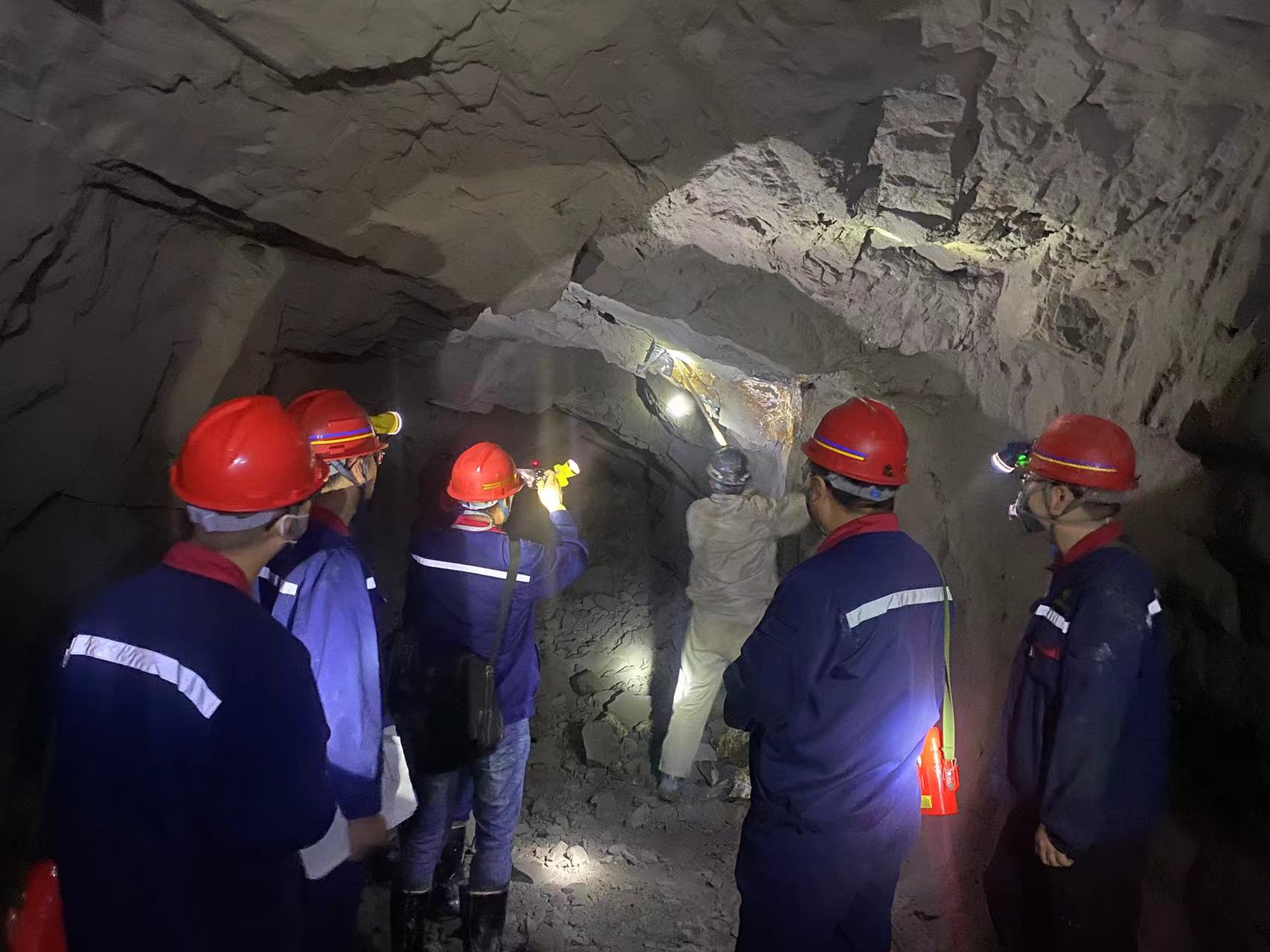 1728434192194993vaup.jpg 國(guó)慶節(jié)期間安全隱患排查 .jpg